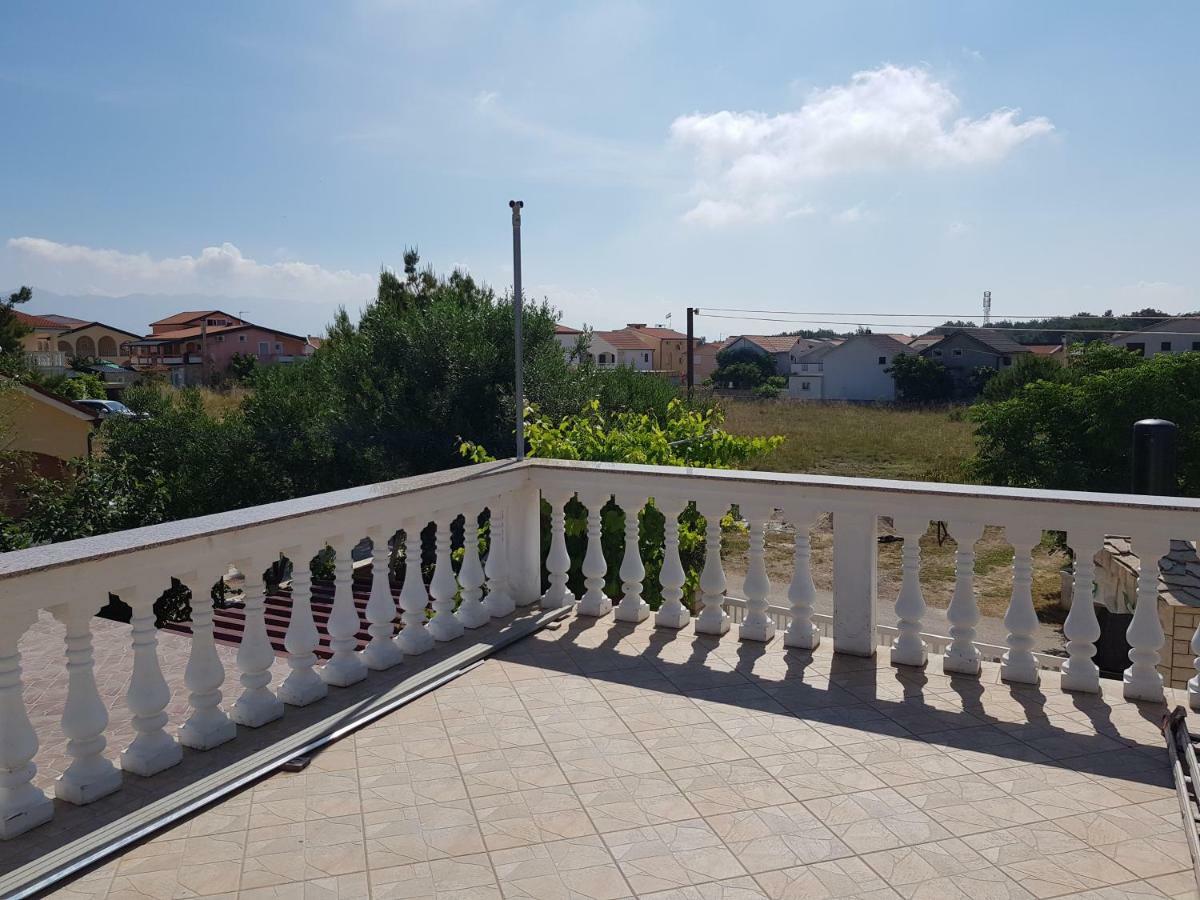 Apartments Marijeta Vir Luaran gambar