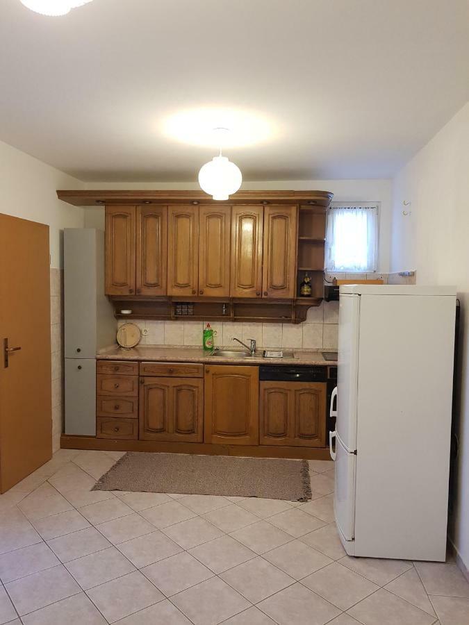 Apartments Marijeta Vir Luaran gambar