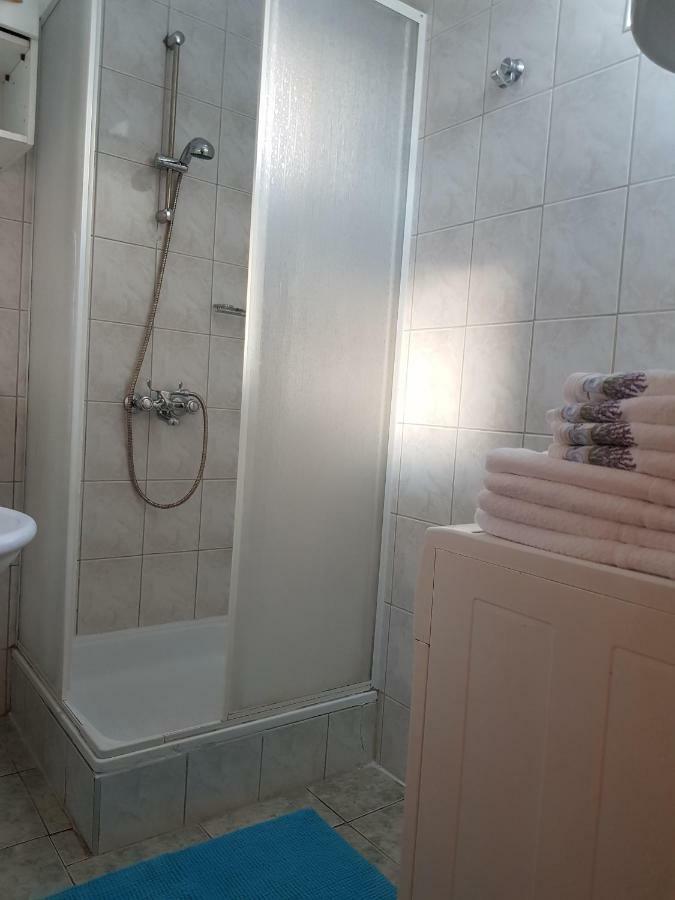 Apartments Marijeta Vir Luaran gambar