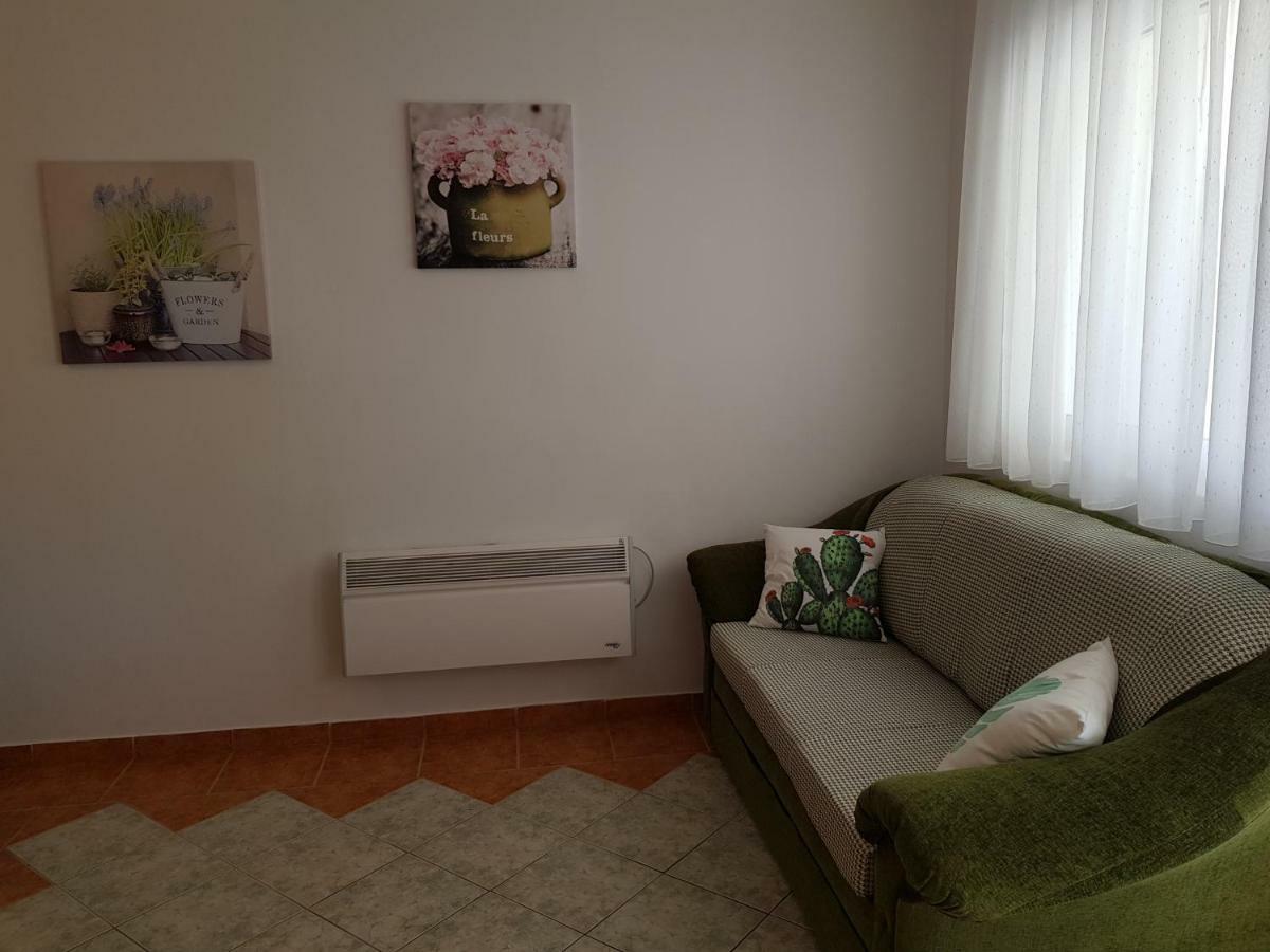 Apartments Marijeta Vir Luaran gambar